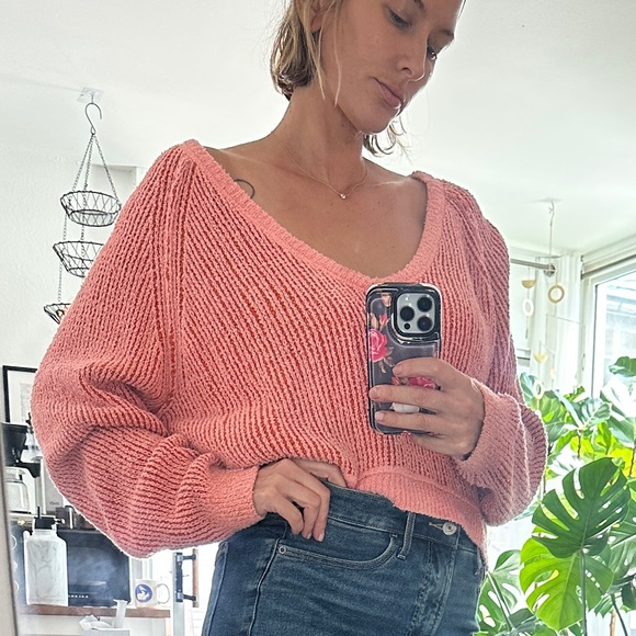 Free People Sweaters - Free People High Low cropped V-Neck Sweater